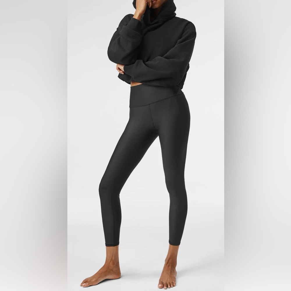 Like New Alo 7/8 High-Waist Airlift Legging. Size Medium